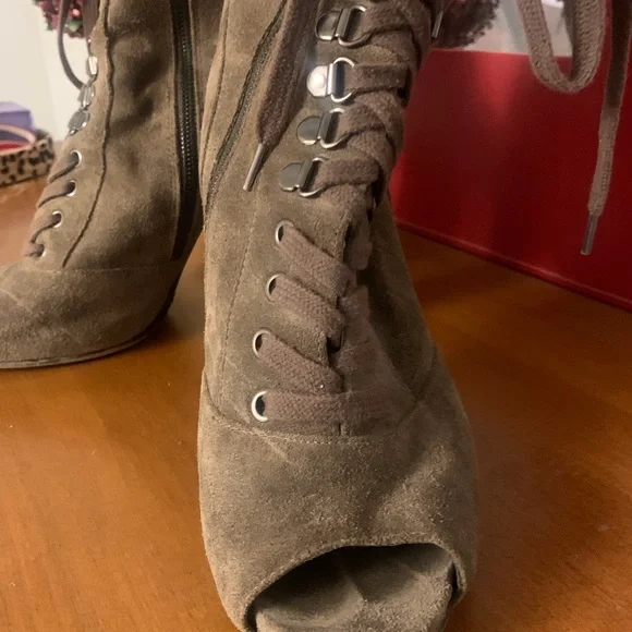 Sam Edelman suede bootie - Picture 2 of 7